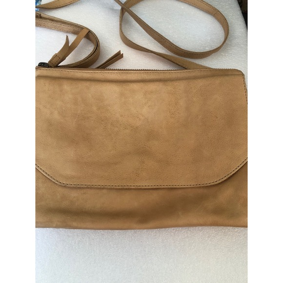 Anthropologie Day & Mood
Tan soft Leather Crossbody Bag Messenger multi-pocket - Picture 9 of 16